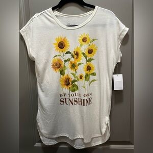 Fleurish Size S Cap Sleeve Sunflower Tee NWT